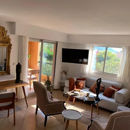 Apartment Raffine *