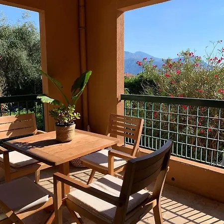 Raffine Apartment *